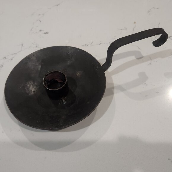 Black Iron Colonial Candle Holder w/handle - Picture 2 of 4